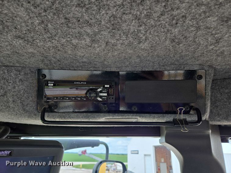 image for item EF1796 2015 RoGator RG900B sprayer