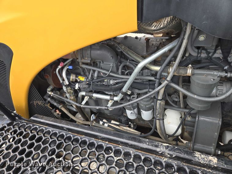 image for item EF1796 2015 RoGator RG900B sprayer