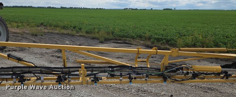 image for item EF1796 2015 RoGator RG900B sprayer