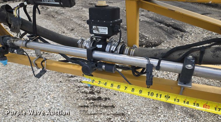 image for item EF1796 2015 RoGator RG900B sprayer