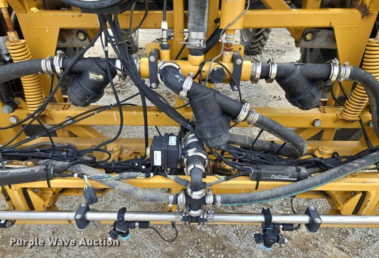 image for item EF1796 2015 RoGator RG900B sprayer