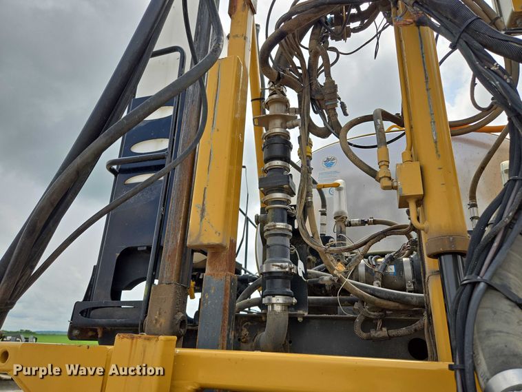 image for item EF1796 2015 RoGator RG900B sprayer