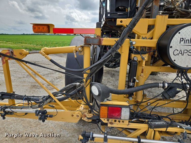 image for item EF1796 2015 RoGator RG900B sprayer