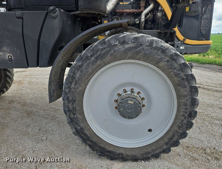 image for item EF1796 2015 RoGator RG900B sprayer