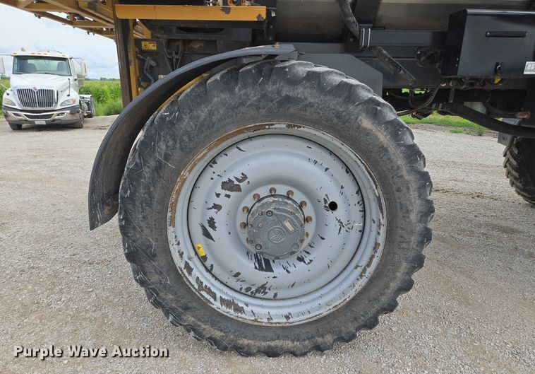 image for item EF1796 2015 RoGator RG900B sprayer