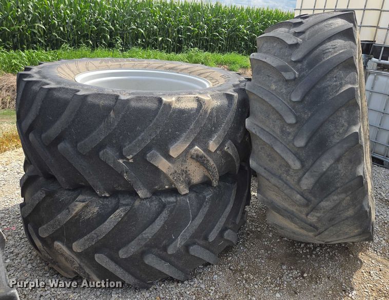 image for item EF1796 2015 RoGator RG900B sprayer