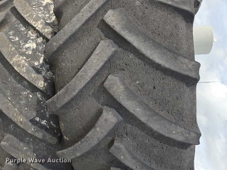 image for item EF1796 2015 RoGator RG900B sprayer