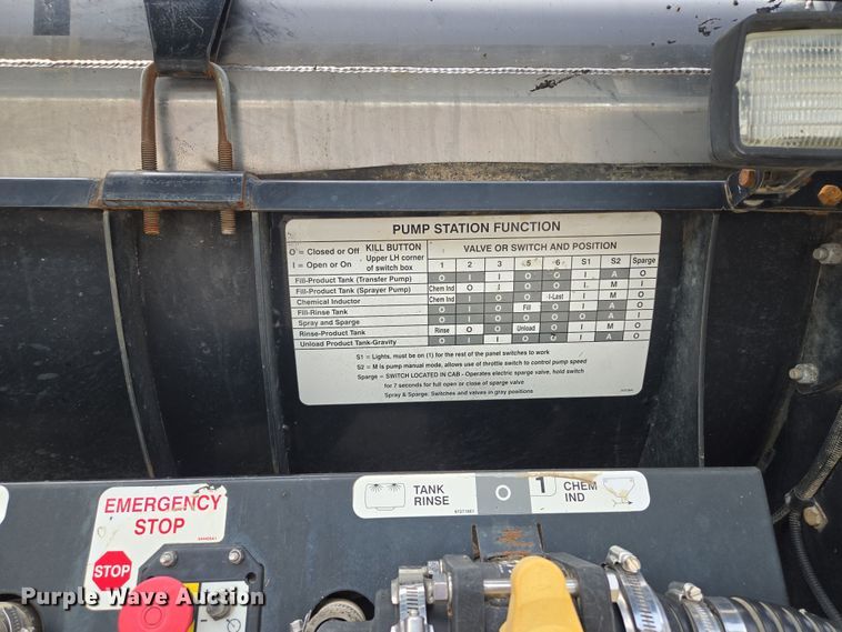 image for item EF1797 2011 Case-IH Patriot 3230 sprayer