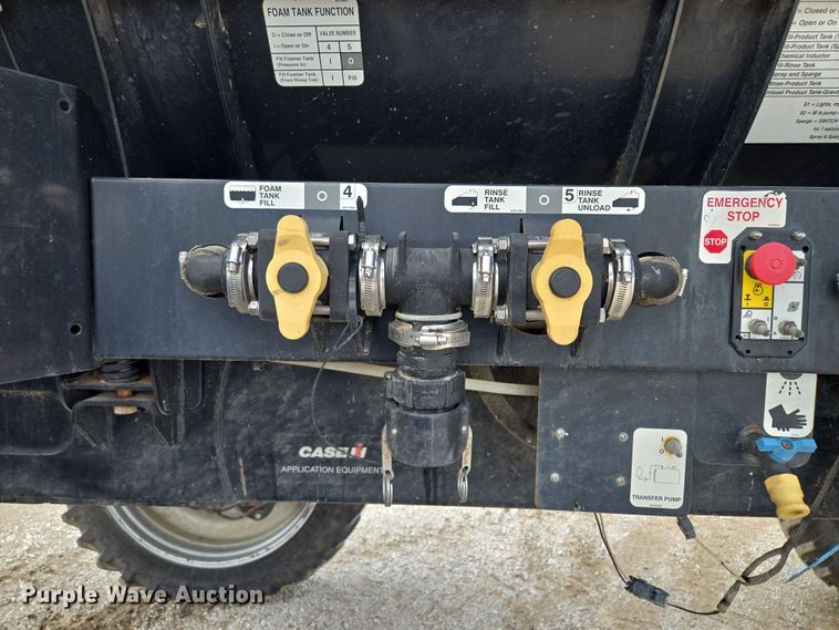 image for item EF1797 2011 Case-IH Patriot 3230 sprayer