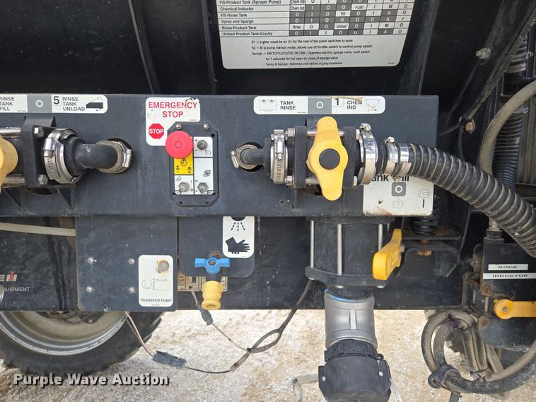 image for item EF1797 2011 Case-IH Patriot 3230 sprayer