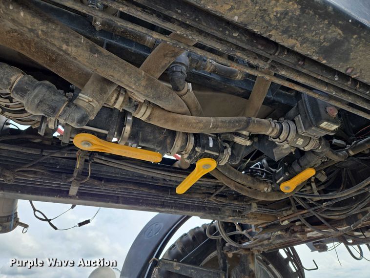 image for item EF1797 2011 Case-IH Patriot 3230 sprayer