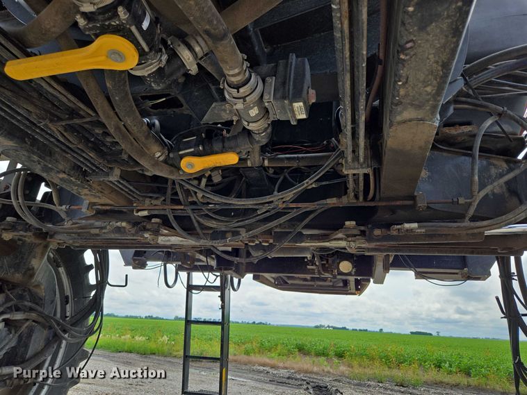 image for item EF1797 2011 Case-IH Patriot 3230 sprayer