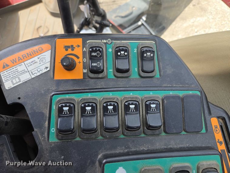 image for item EF1797 2011 Case-IH Patriot 3230 sprayer