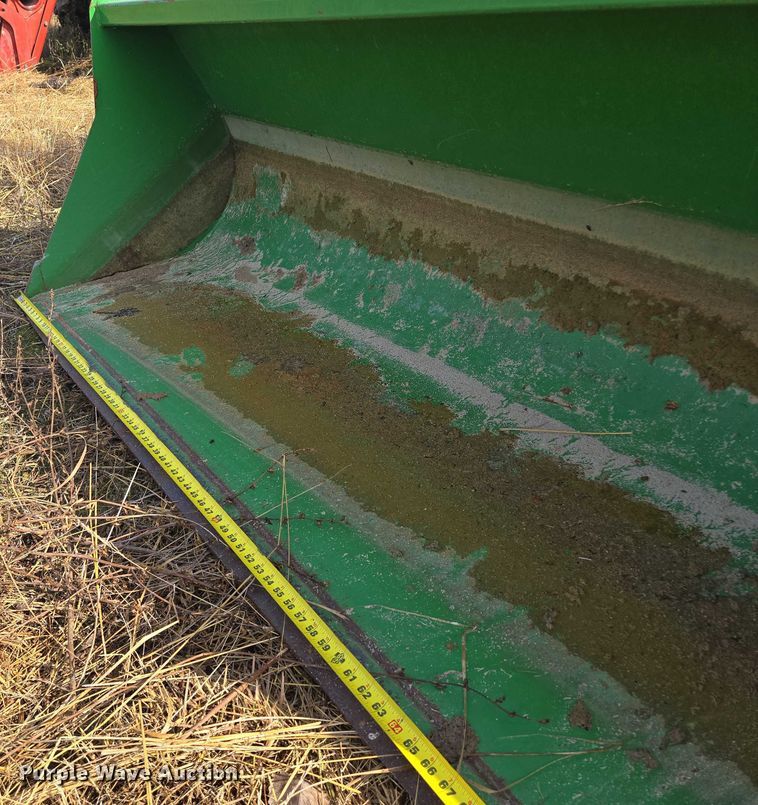 image for item EF1819 1994 John Deere 7200 MFWD tractor