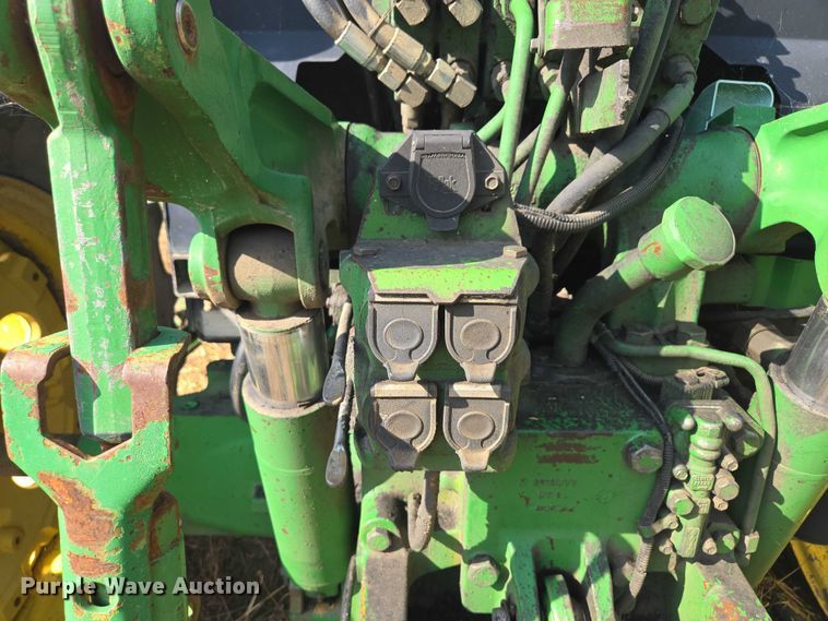 image for item EF1819 1994 John Deere 7200 MFWD tractor