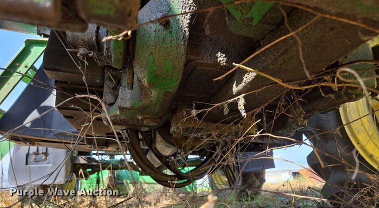 image for item EF1819 1994 John Deere 7200 MFWD tractor