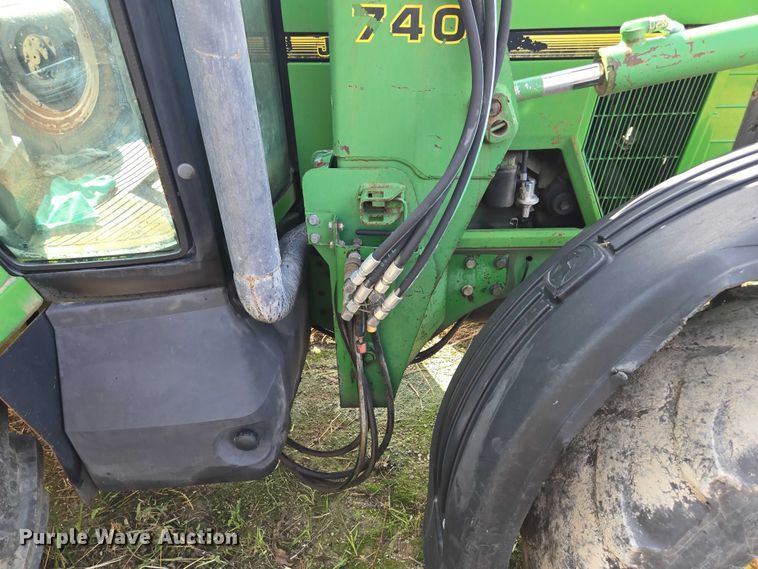 image for item EF1819 1994 John Deere 7200 MFWD tractor