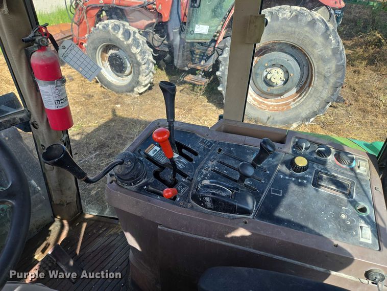 image for item EF1819 1994 John Deere 7200 MFWD tractor