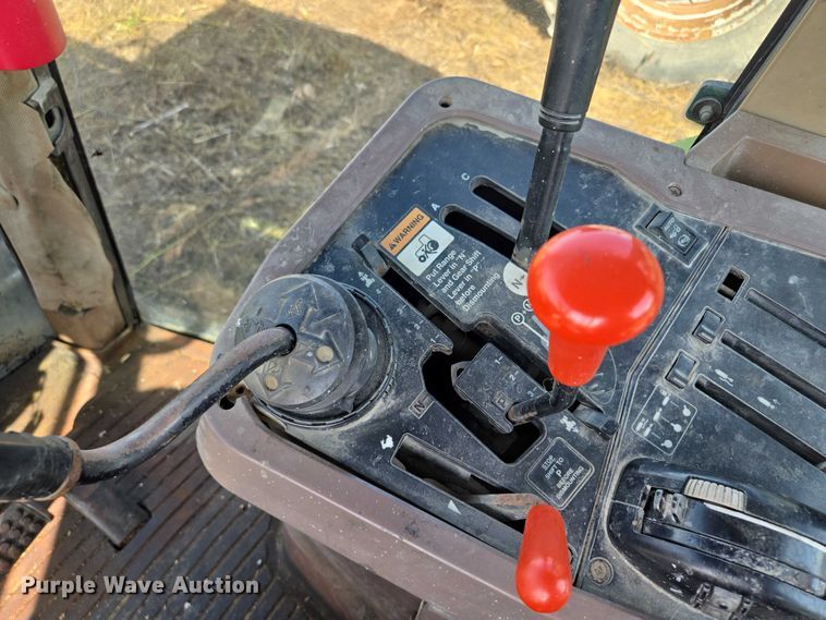 image for item EF1819 1994 John Deere 7200 MFWD tractor