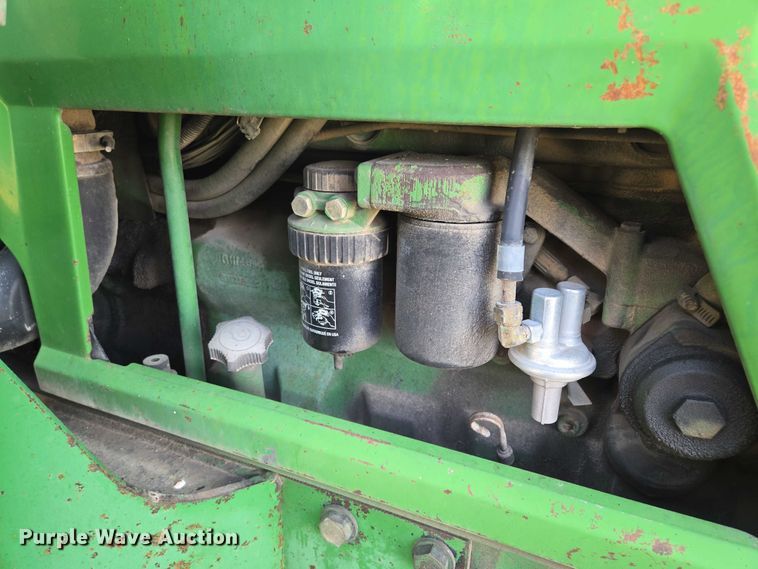 image for item EF1819 1994 John Deere 7200 MFWD tractor