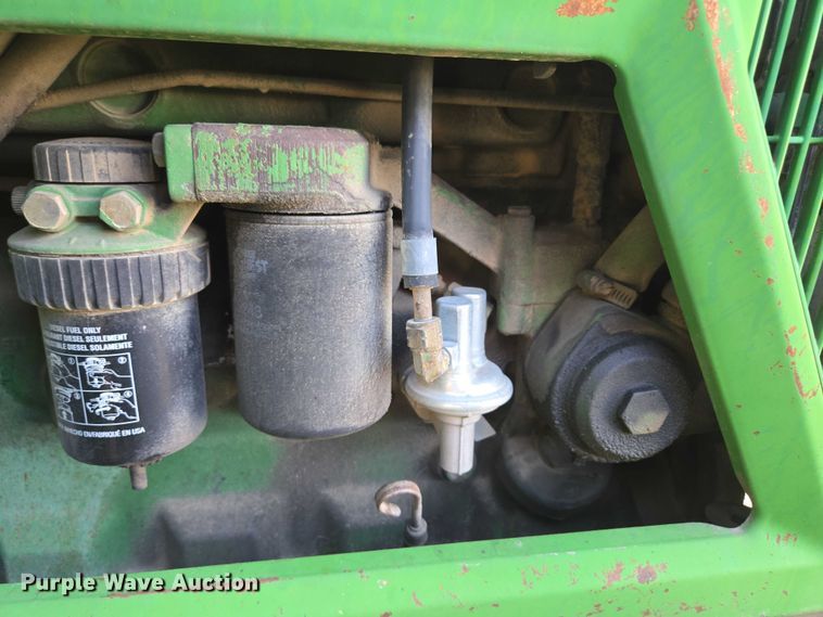 image for item EF1819 1994 John Deere 7200 MFWD tractor