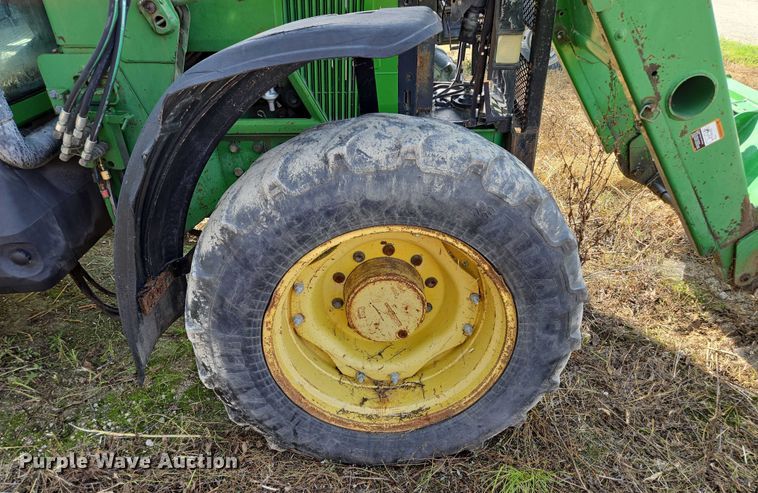 image for item EF1819 1994 John Deere 7200 MFWD tractor
