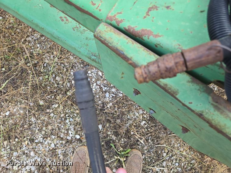 image for item EF1825 1989 John Deere 3970 forage harvester