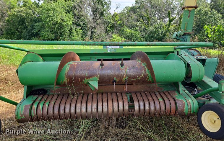 image for item EF1825 1989 John Deere 3970 forage harvester