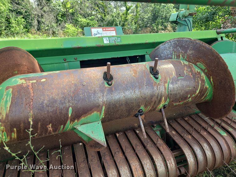 image for item EF1825 1989 John Deere 3970 forage harvester