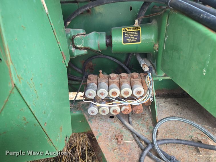 image for item EF1825 1989 John Deere 3970 forage harvester