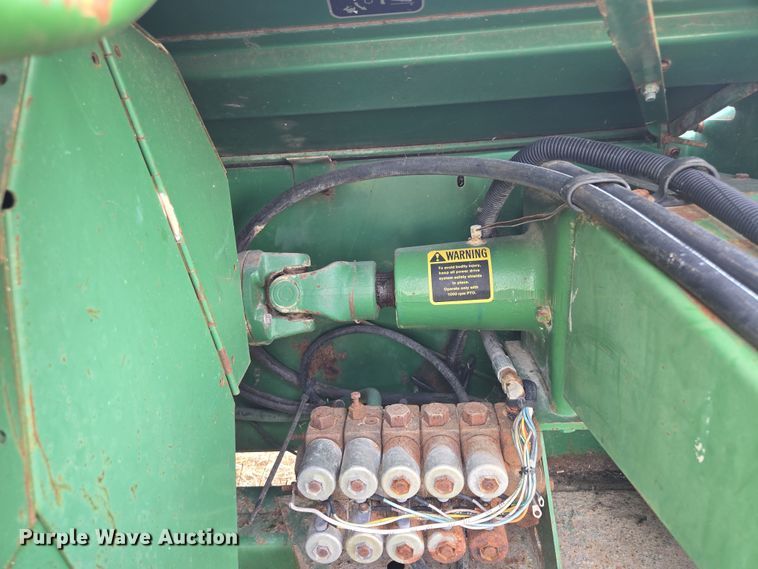 image for item EF1825 1989 John Deere 3970 forage harvester