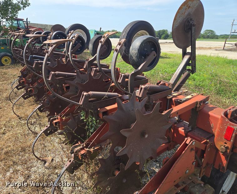 image for item EF1827 International Harvester 183 row crop cultivator