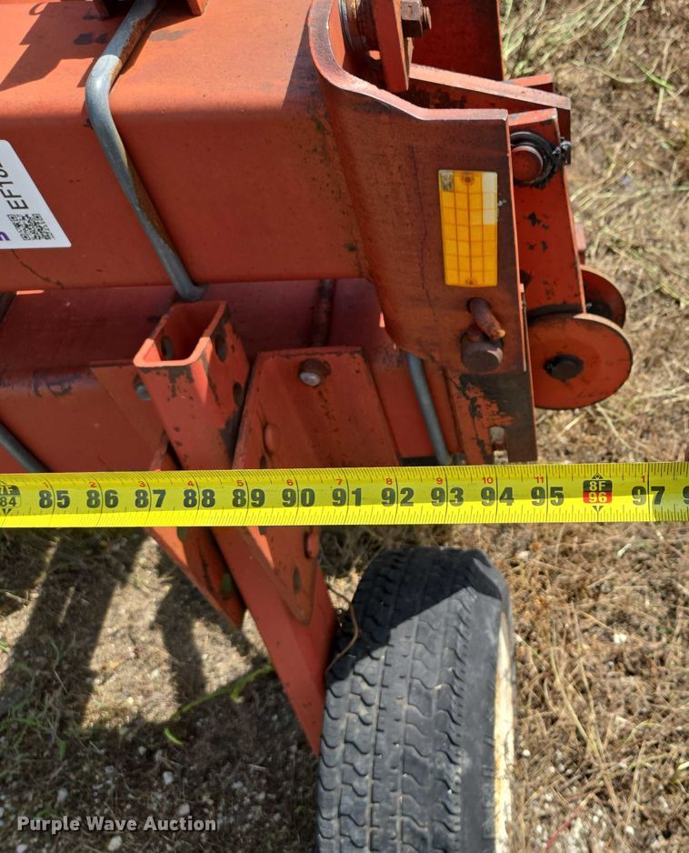 image for item EF1827 International Harvester 183 row crop cultivator