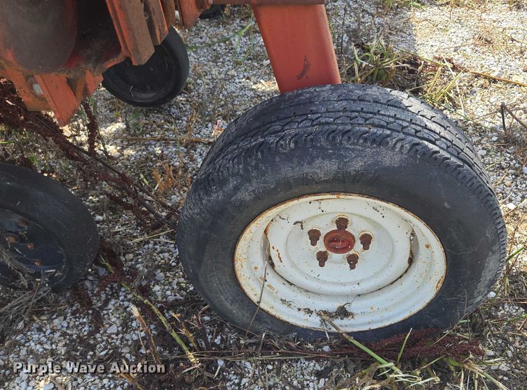 image for item EF1827 International Harvester 183 row crop cultivator