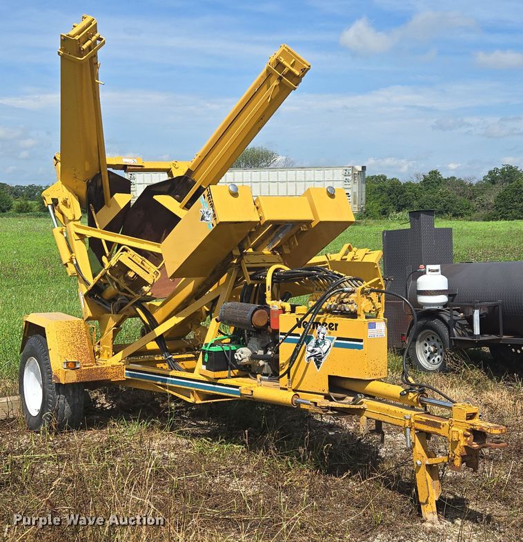 image for item EF1828 Vermeer TS44A tree spade