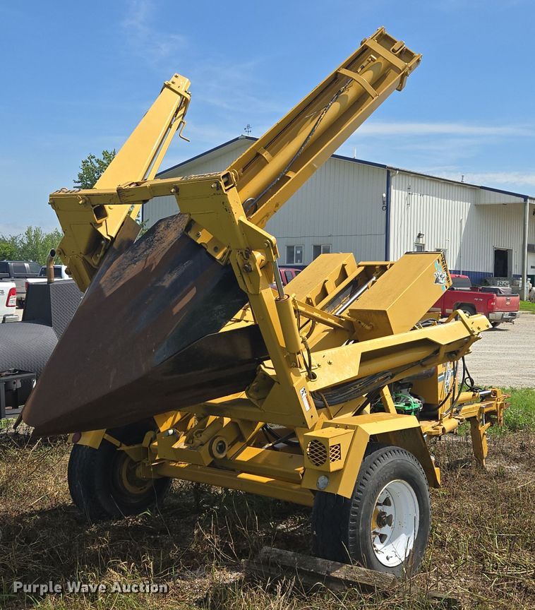 image for item EF1828 Vermeer TS44A tree spade