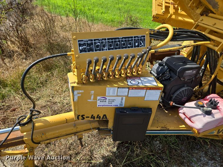 image for item EF1828 Vermeer TS44A tree spade