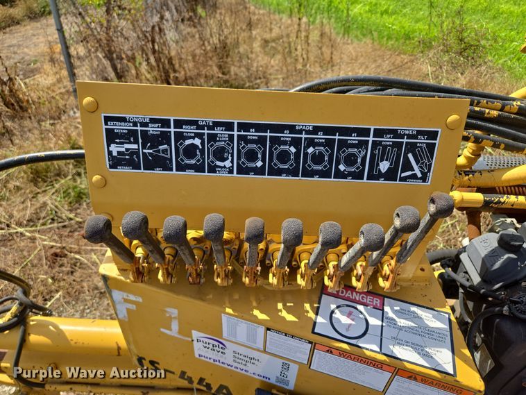 image for item EF1828 Vermeer TS44A tree spade