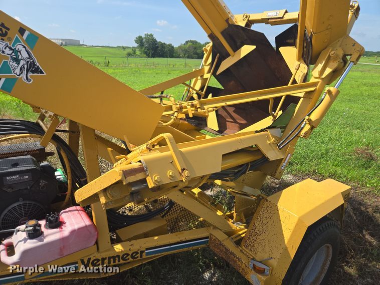 image for item EF1828 Vermeer TS44A tree spade