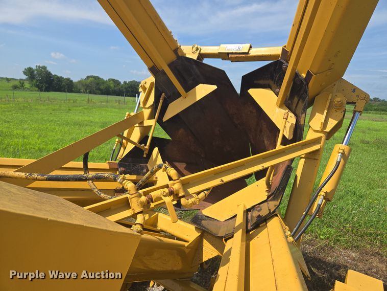 image for item EF1828 Vermeer TS44A tree spade