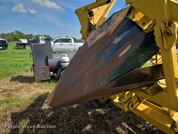 image for item EF1828 Vermeer TS44A tree spade