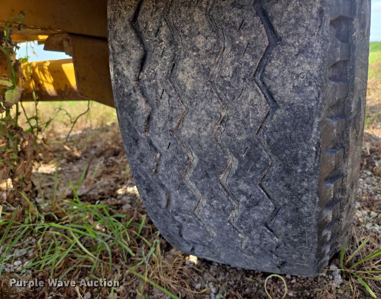 image for item EF1828 Vermeer TS44A tree spade