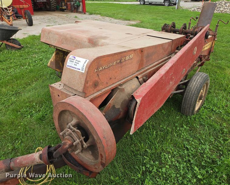image for item EF1848 New Holland  269 small square baler
