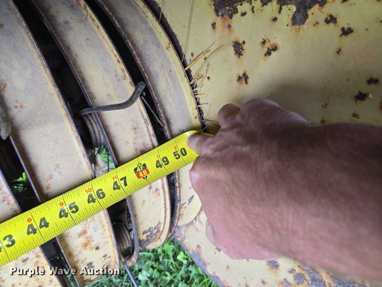 image for item EF1848 New Holland  269 small square baler