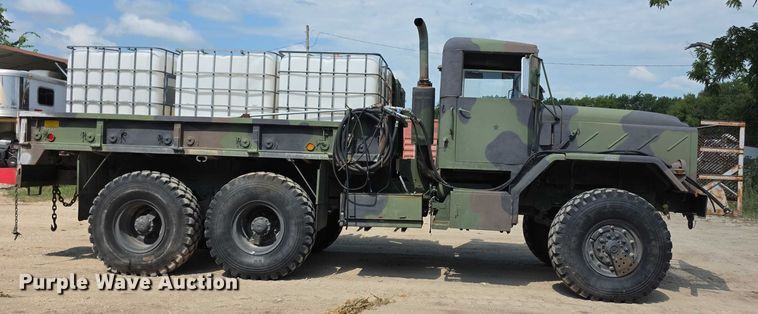 image for item EF3630 1990 BMY 5 Ton M923A2  flatbed truck