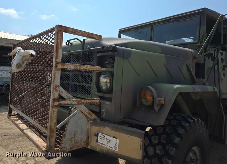 image for item EF3630 1990 BMY 5 Ton M923A2  flatbed truck
