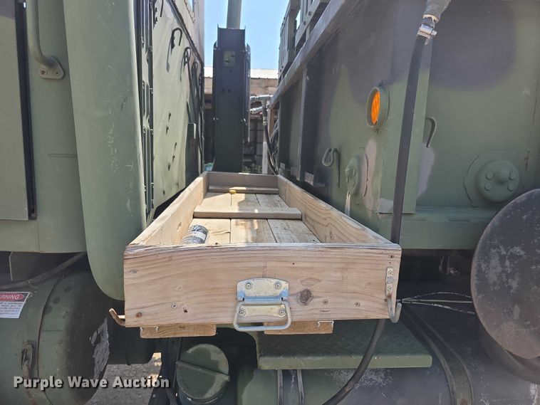 image for item EF3630 1990 BMY 5 Ton M923A2  flatbed truck
