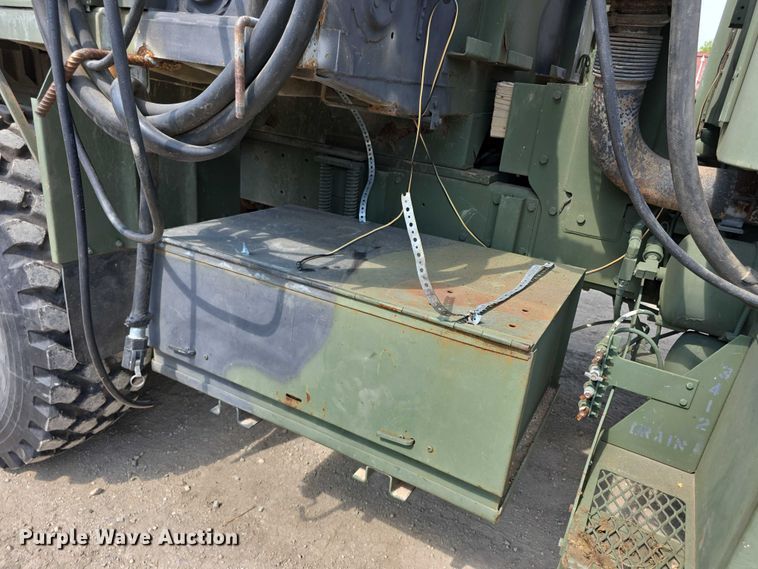 image for item EF3630 1990 BMY 5 Ton M923A2  flatbed truck