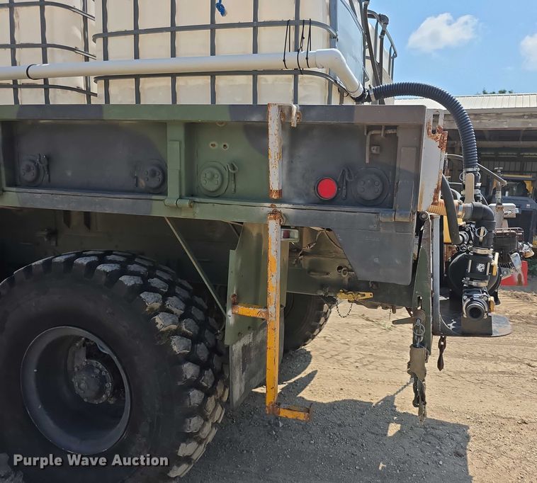 image for item EF3630 1990 BMY 5 Ton M923A2  flatbed truck