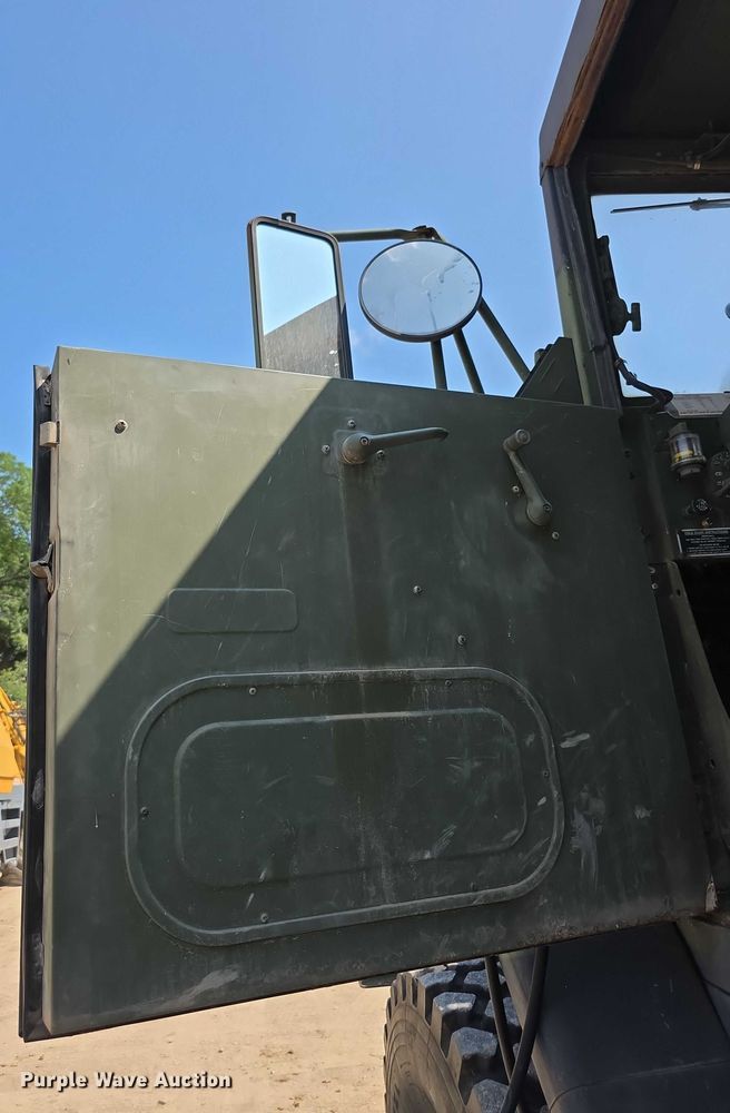 image for item EF3630 1990 BMY 5 Ton M923A2  flatbed truck